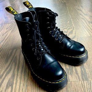 Doc Martin Size 8 Platform Lace up Boots